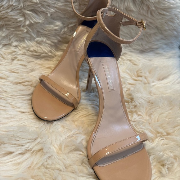 Stuart Weitzman Nude Heel Sandal - Picture 3 of 6